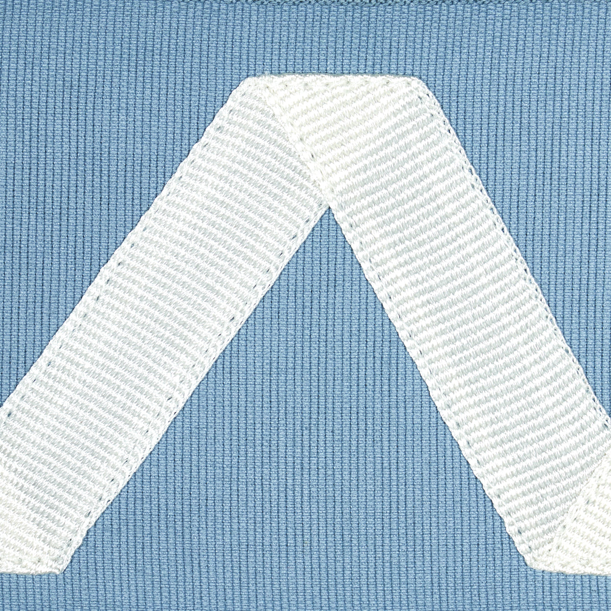 Schumacher 80873 LEGERE APPLIQUÃ‰ TAPE in IVORY ON SKY Trim 
