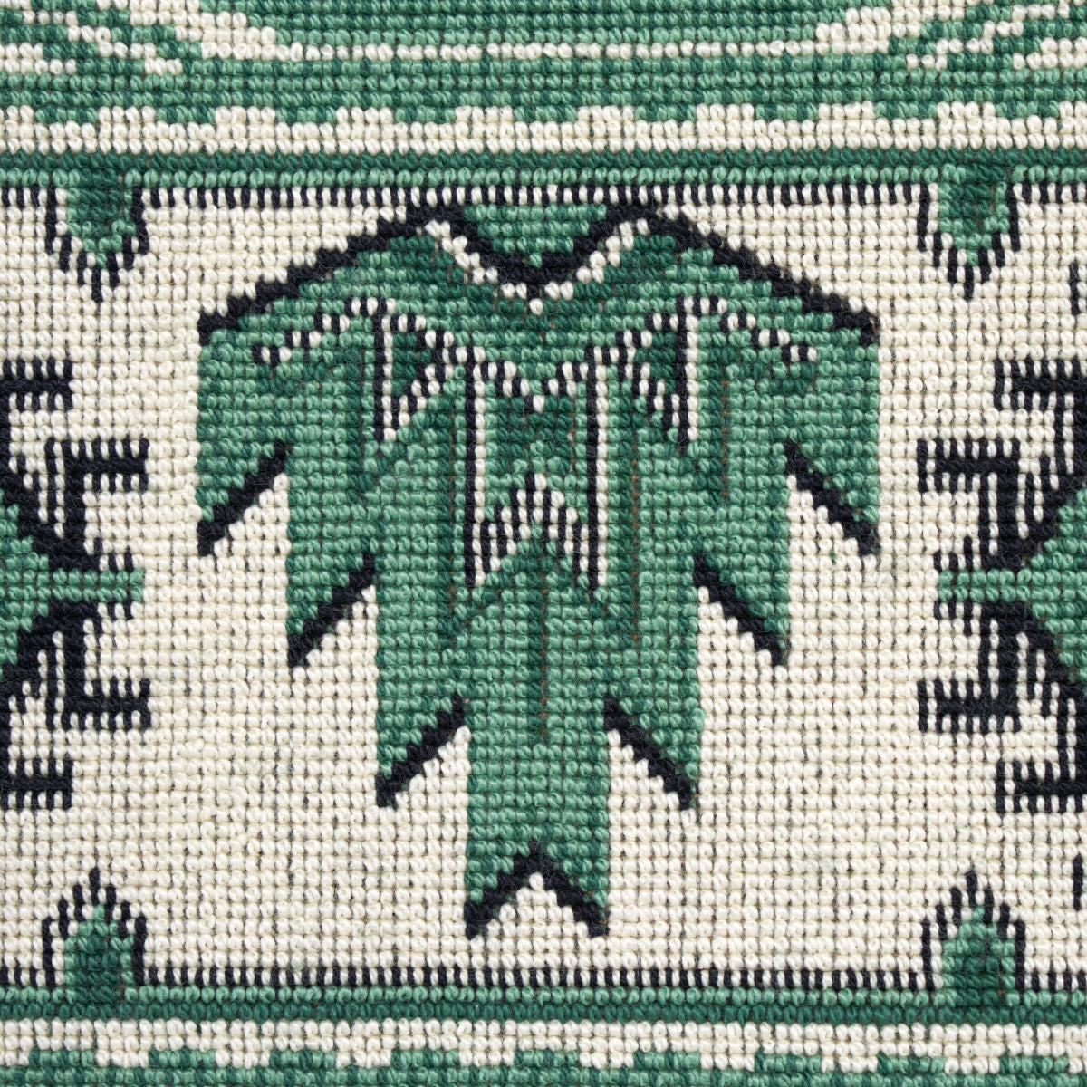 Schumacher Crowley Épinglé Green Fabric