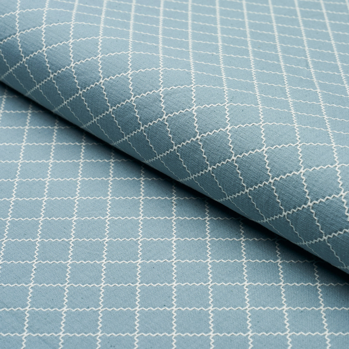Schumacher Maggie Lattice China Blue Fabric - Eade's Wallpaper