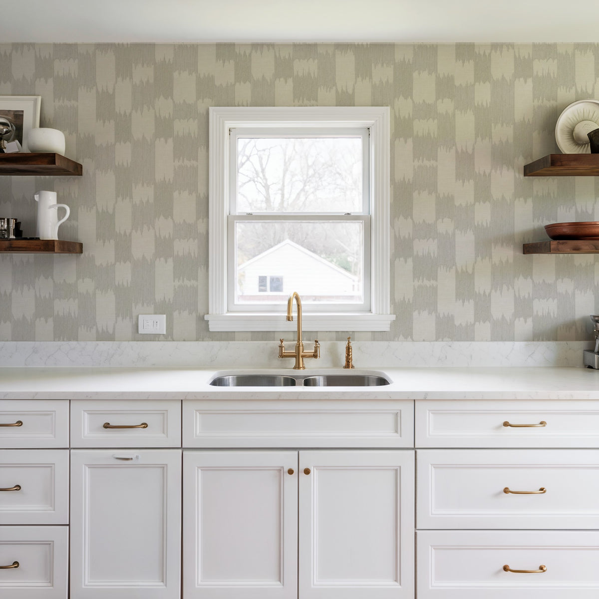 Veer Decor Ikat Echo White Wallpaper 8388-AC1