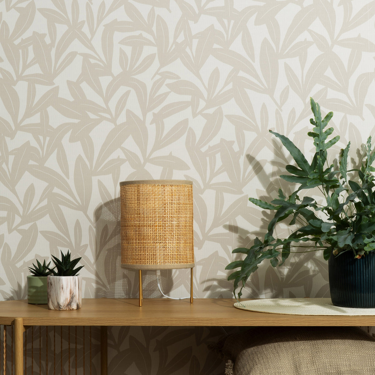 Veer Decor Shadowleaf Beige Wallpaper 8411-VRTR-AE5