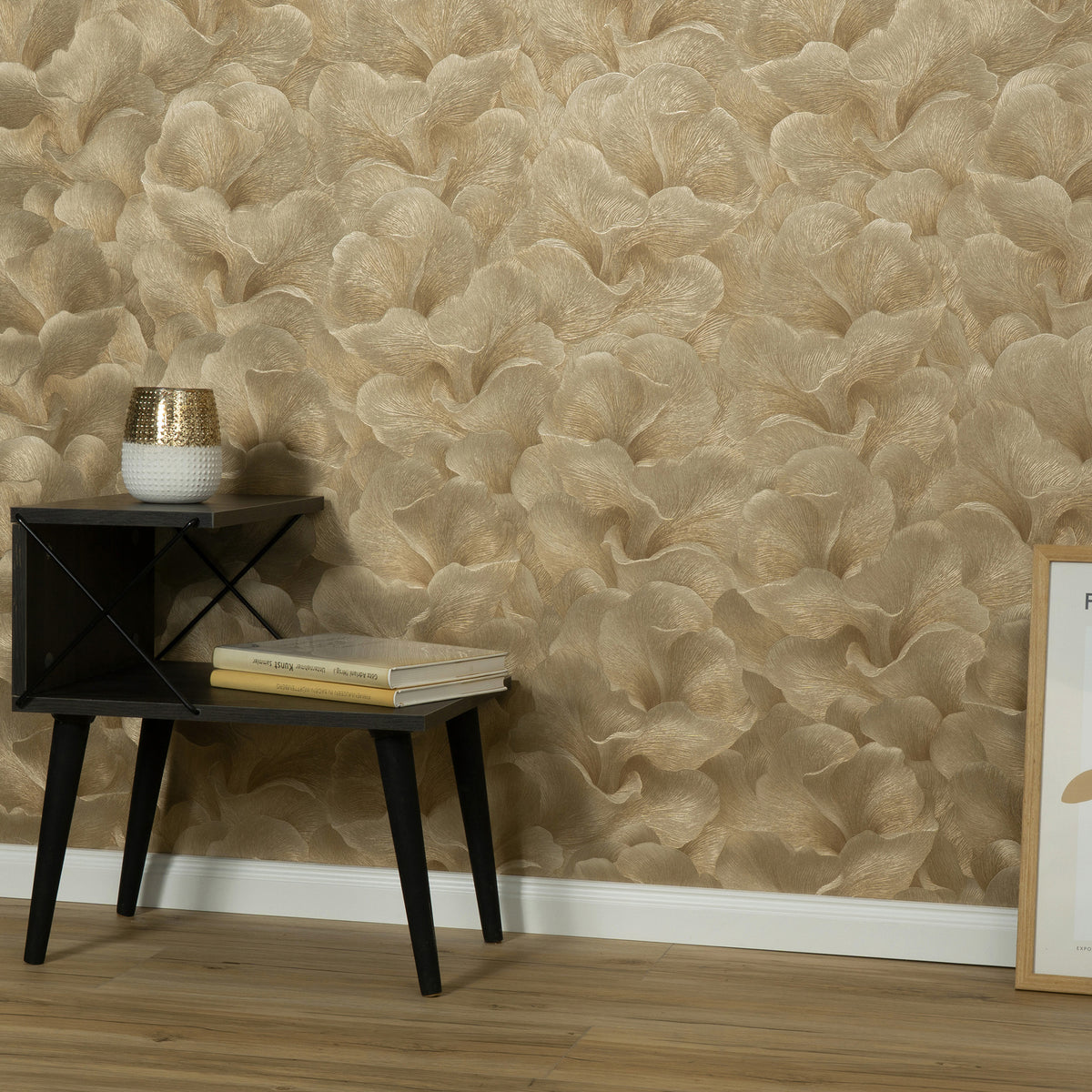 Veer Decor Floral Glow Gold Wallpaper 8413-VRFW-AF4