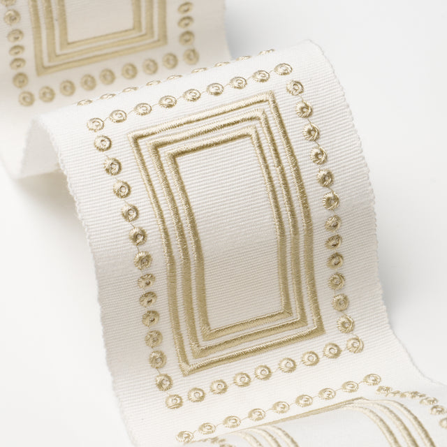 Schumacher 84610 PORTE PARISIEN in IVORY Trim - PALOMA CONTR