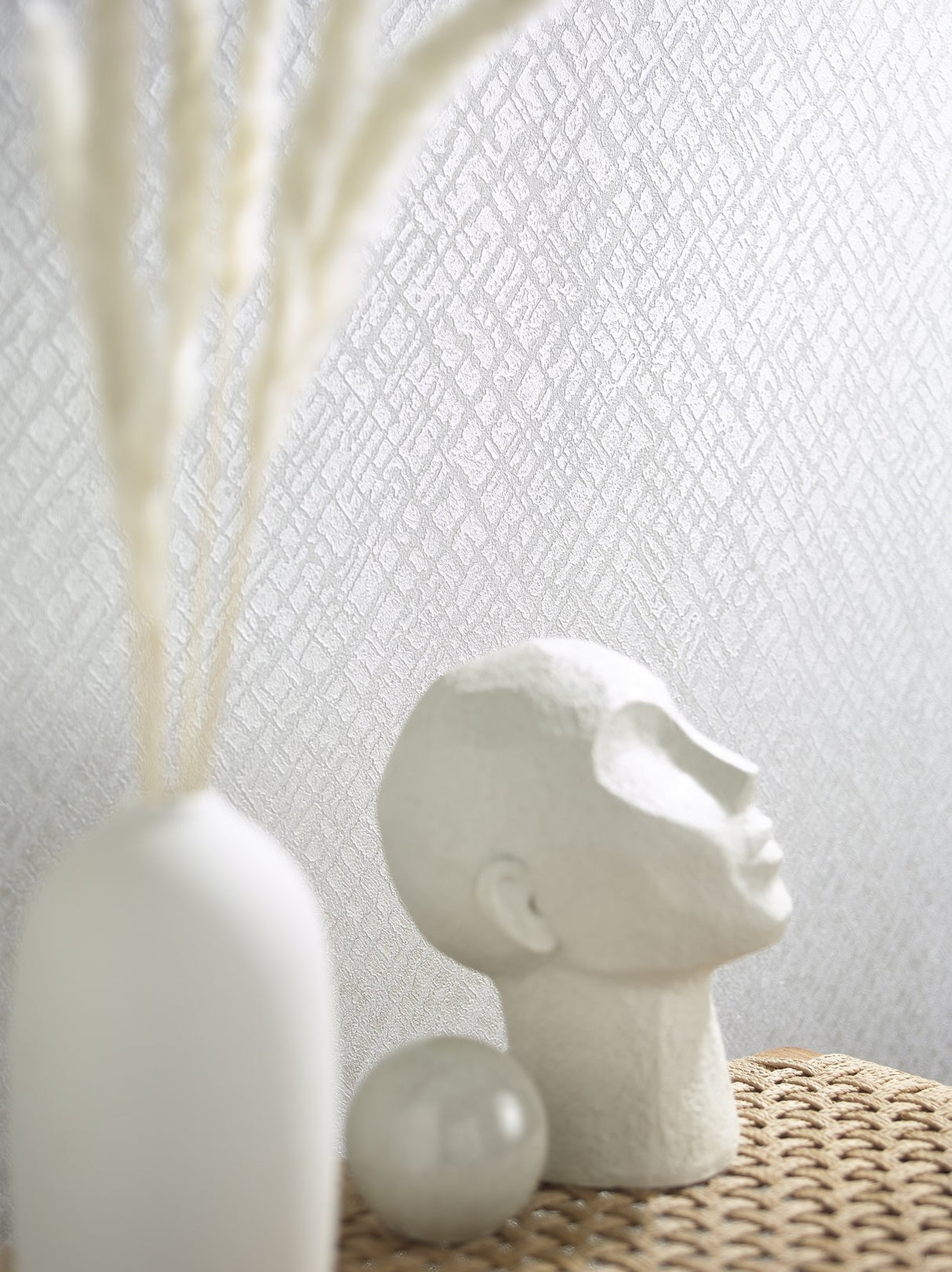 Eade's AI95040-sample White