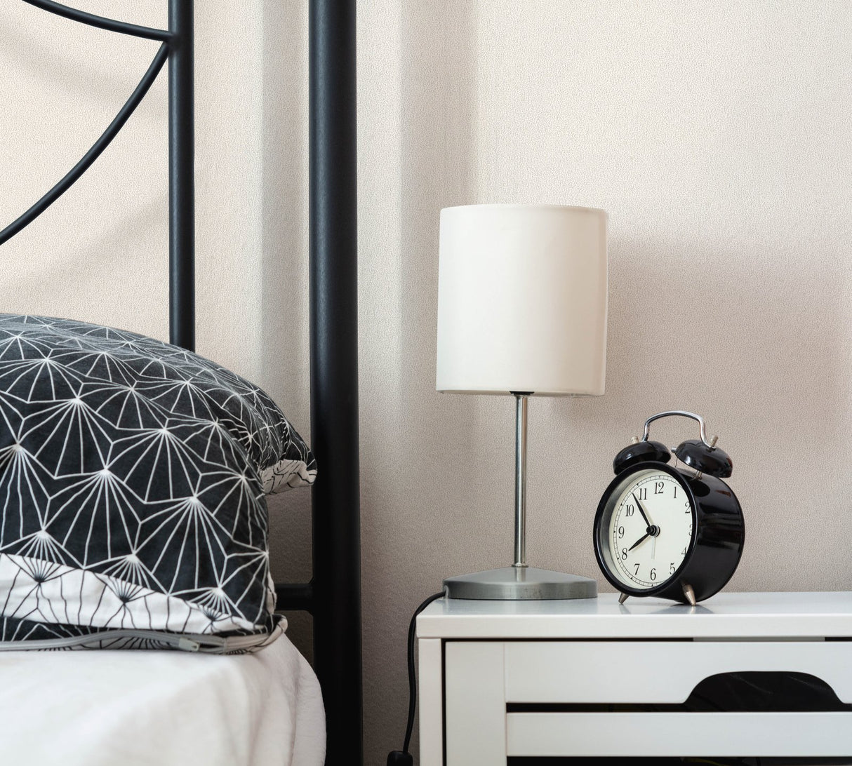 Eade's AI95058-sample Cream