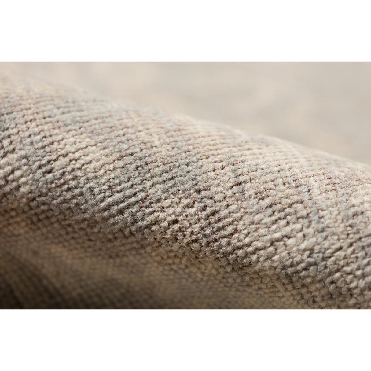 Amer Rugs AIN-2 Ainsley Classic Bordered Area Rug