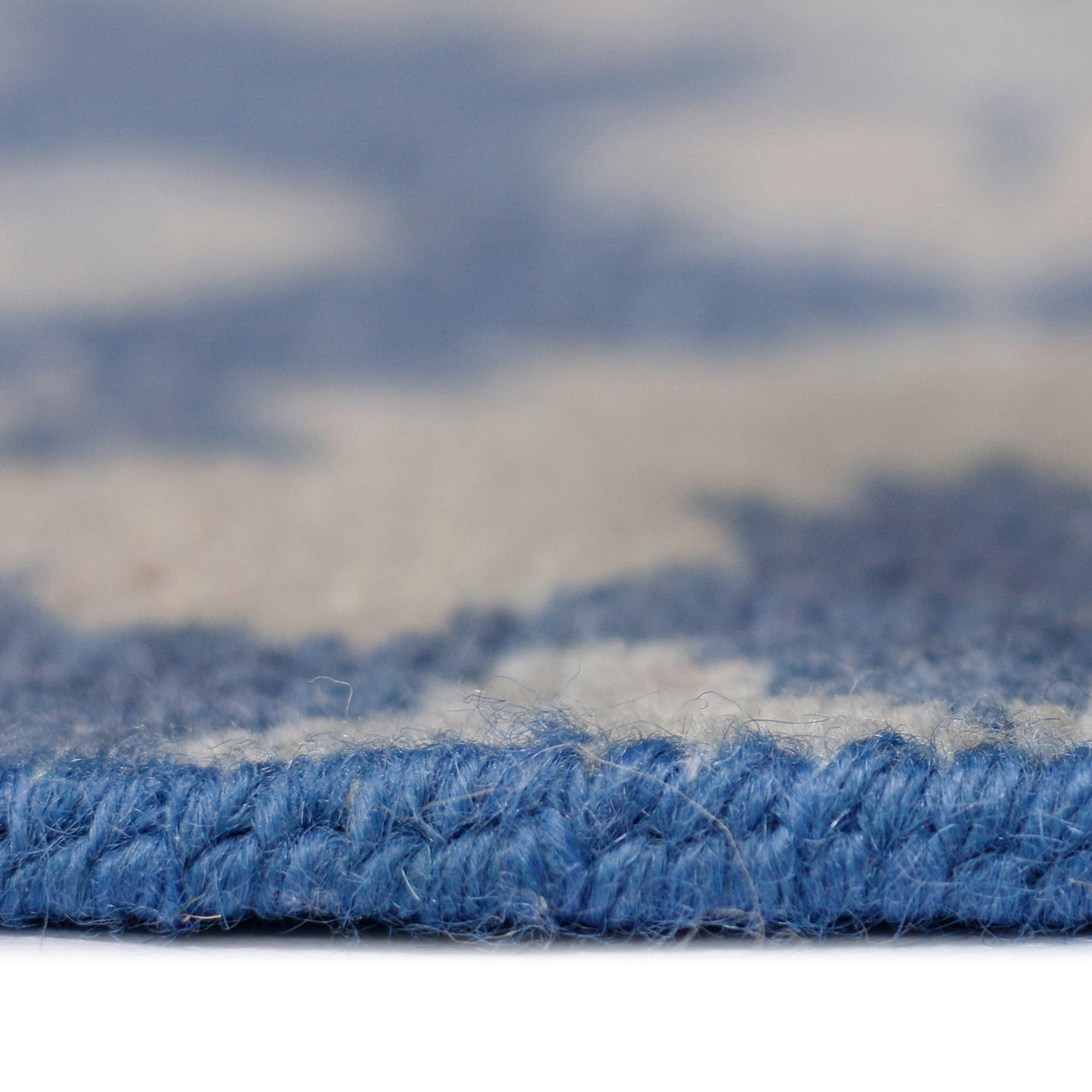 Amer Rugs AIN-5 Ainsley Classic Bordered Area Rug
