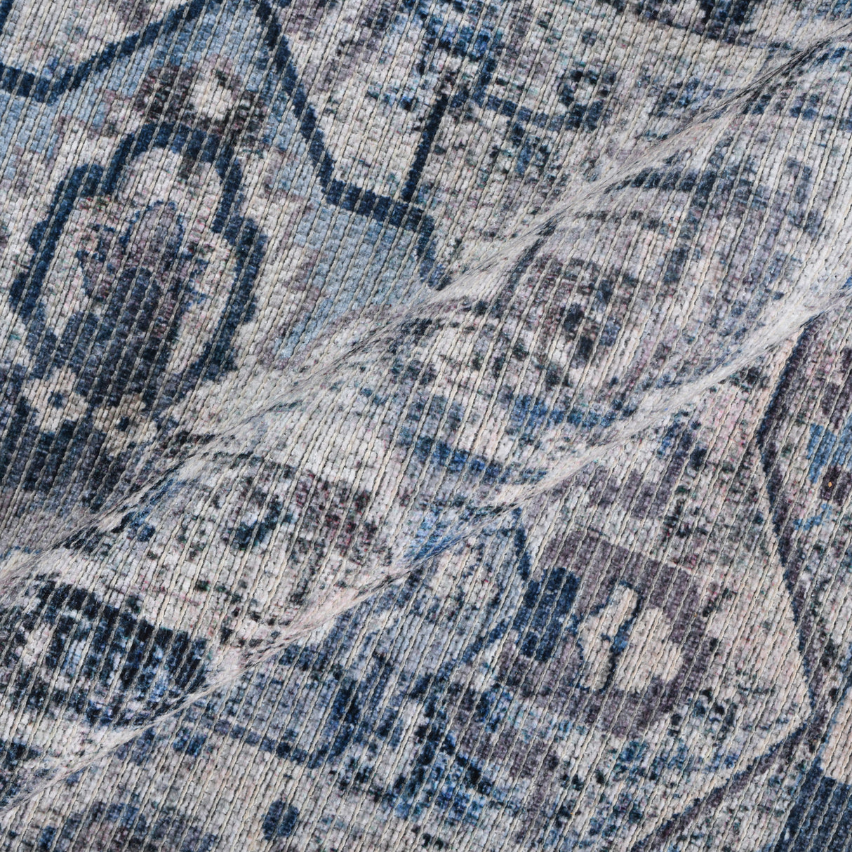 Amer Rugs ALA-3 Alaska Machine-Washable Vintage Medallion Power-Loomed Gray/Blue Area Rug