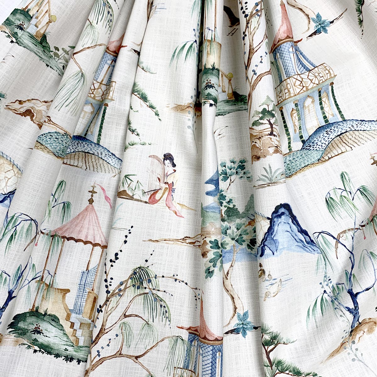 Eade’s ALINA REGENT REGENT