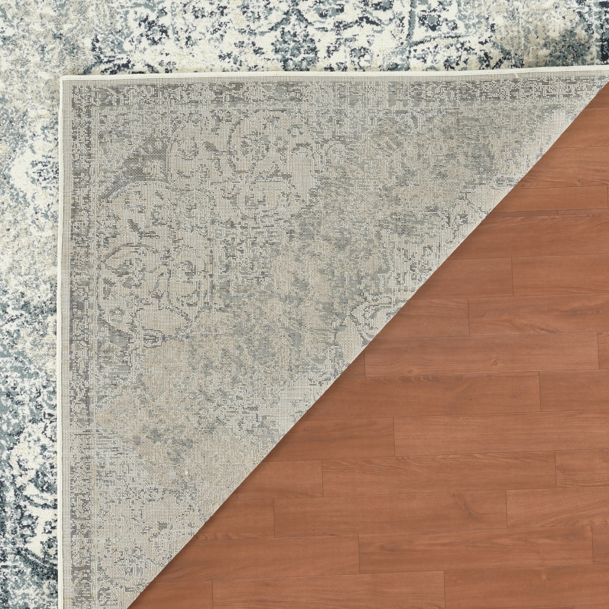 Amer Rugs ALU-6 Allure Classic Medallion /Blue Area Rug
