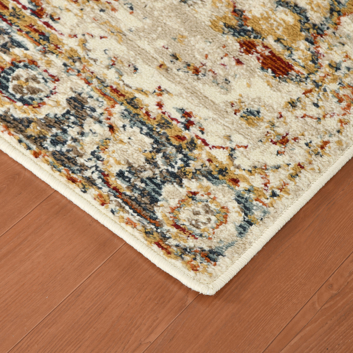 Amer Rugs ALU-7 Allure Classic Medallion /Beige Area Rug