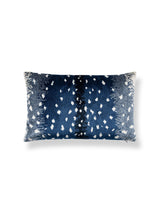 Scalamandre AL 0004MBDKBOHE ANTELOPE / VELVET PILLOW - Pillo
