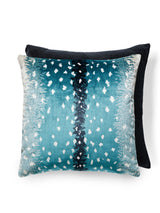 Scalamandre AL 0005TDDKBOHE ANTELOPE / VELVET PILLOW - Pillo