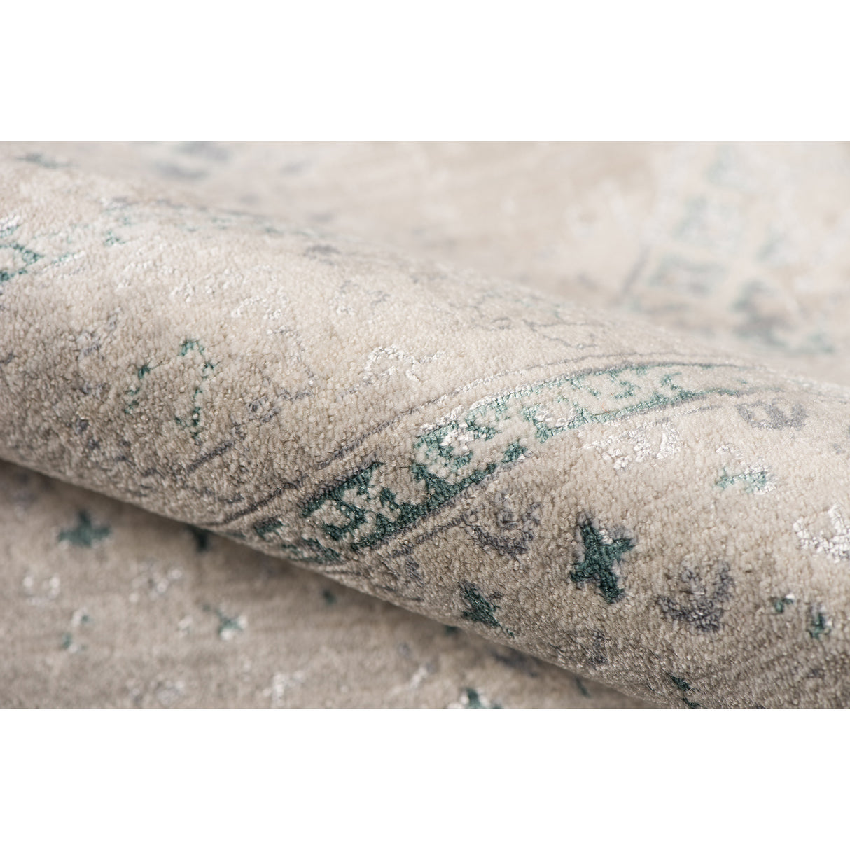 Amer Rugs CAM-32 Cambridge Classic Medallion Area Rug