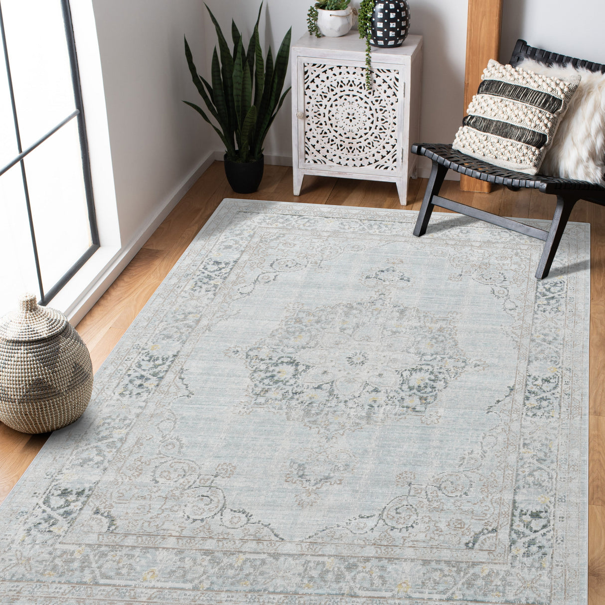 Amer Rugs CEN-21 Century Vintage Medallion Runner Rug, 2'6" X 8' Area Rug