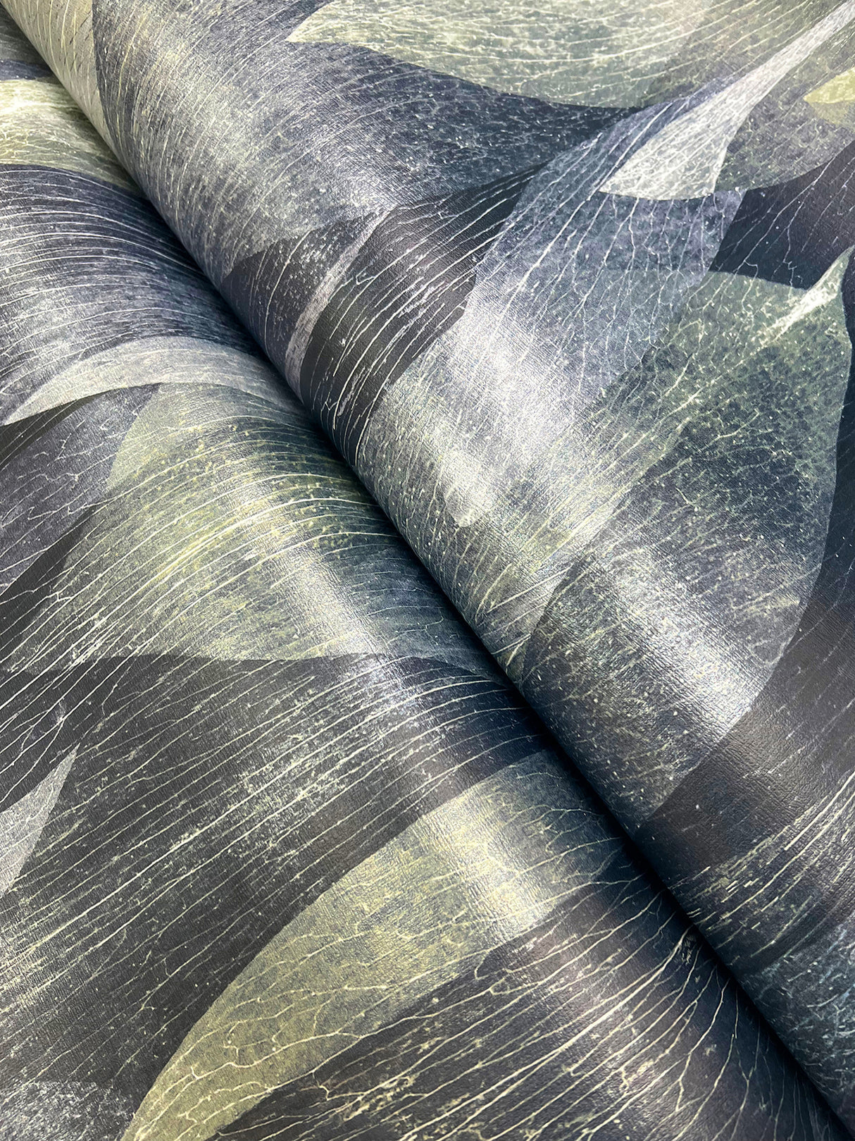 Candice Olson COD0604 Shimmering Canopy Indigo Botanical Wallpaper