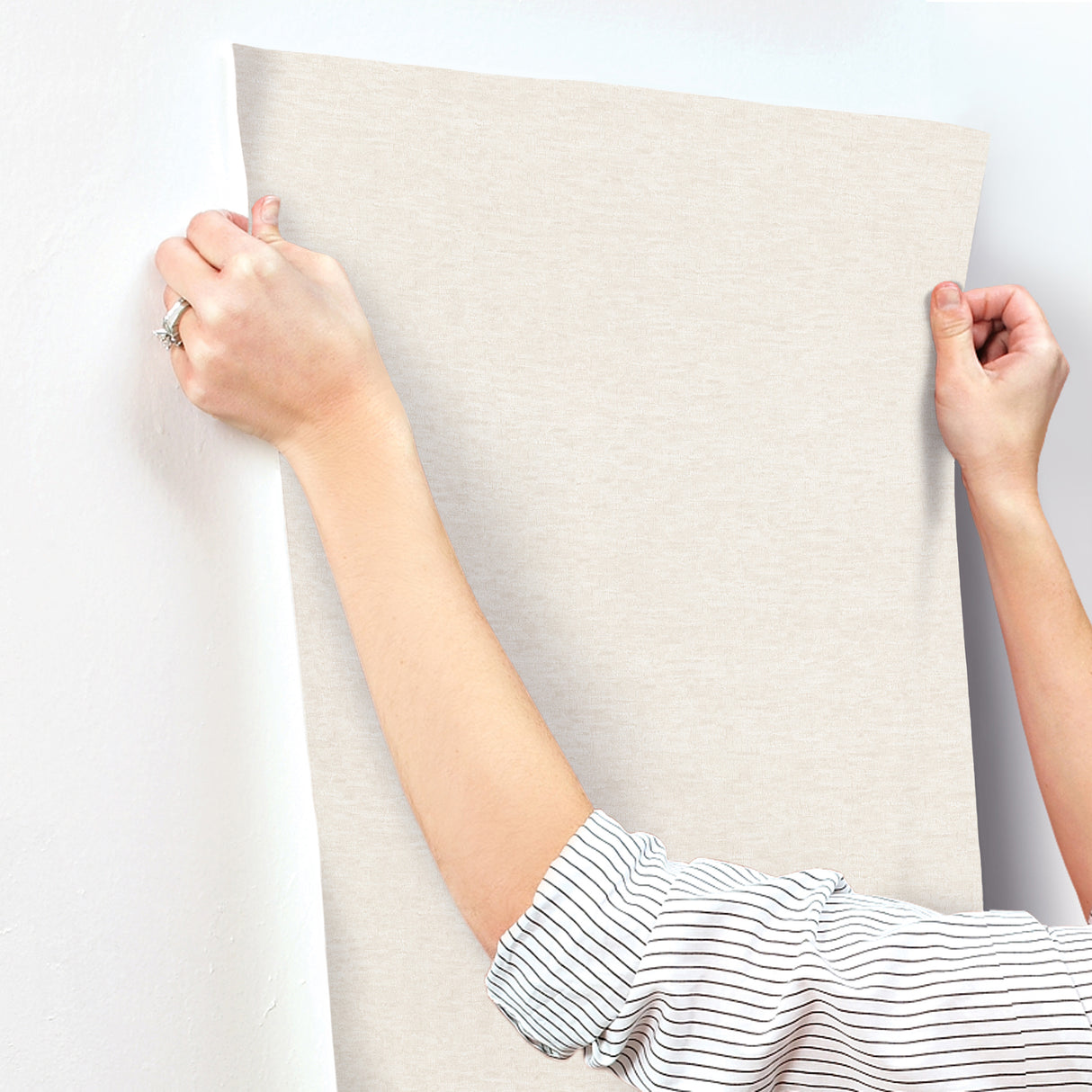 Candice Olson COD0610N Tide Water Cream Textured Wallpaper