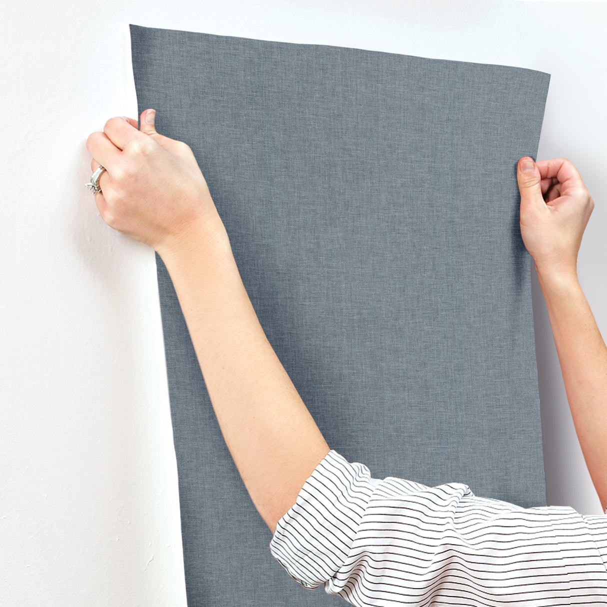 Candice Olson COD0646 Loominosity Slate Faux Linen Wallpaper