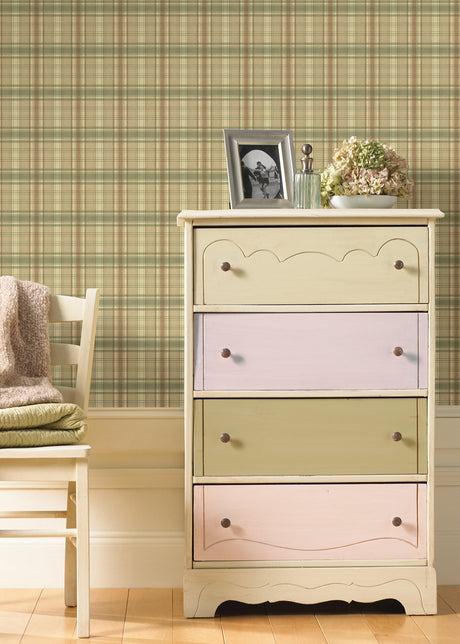 Chesapeake CTR13045 Delaney Green Sunny Plaid Wallpaper