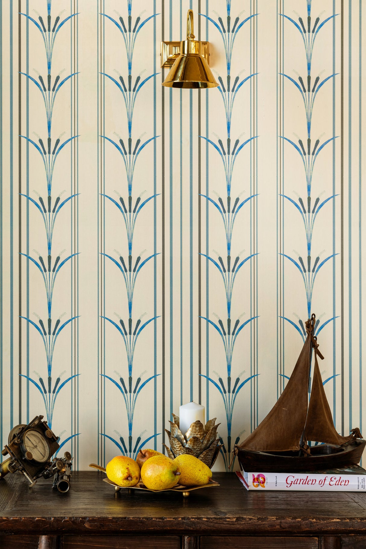 MindtheGap DANUBE STRIPE Blue  - Wallpaper Collection 2024 - The Wetlands