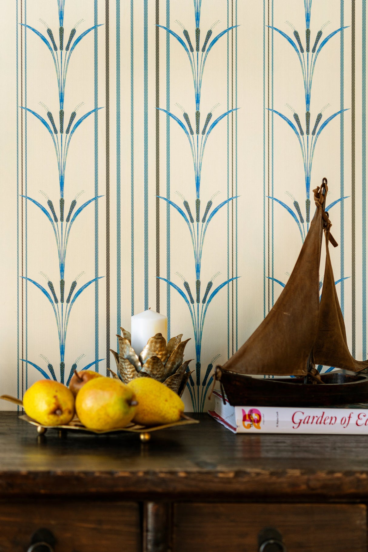 MindtheGap DANUBE STRIPE Blue  - Wallpaper Collection 2024 - The Wetlands