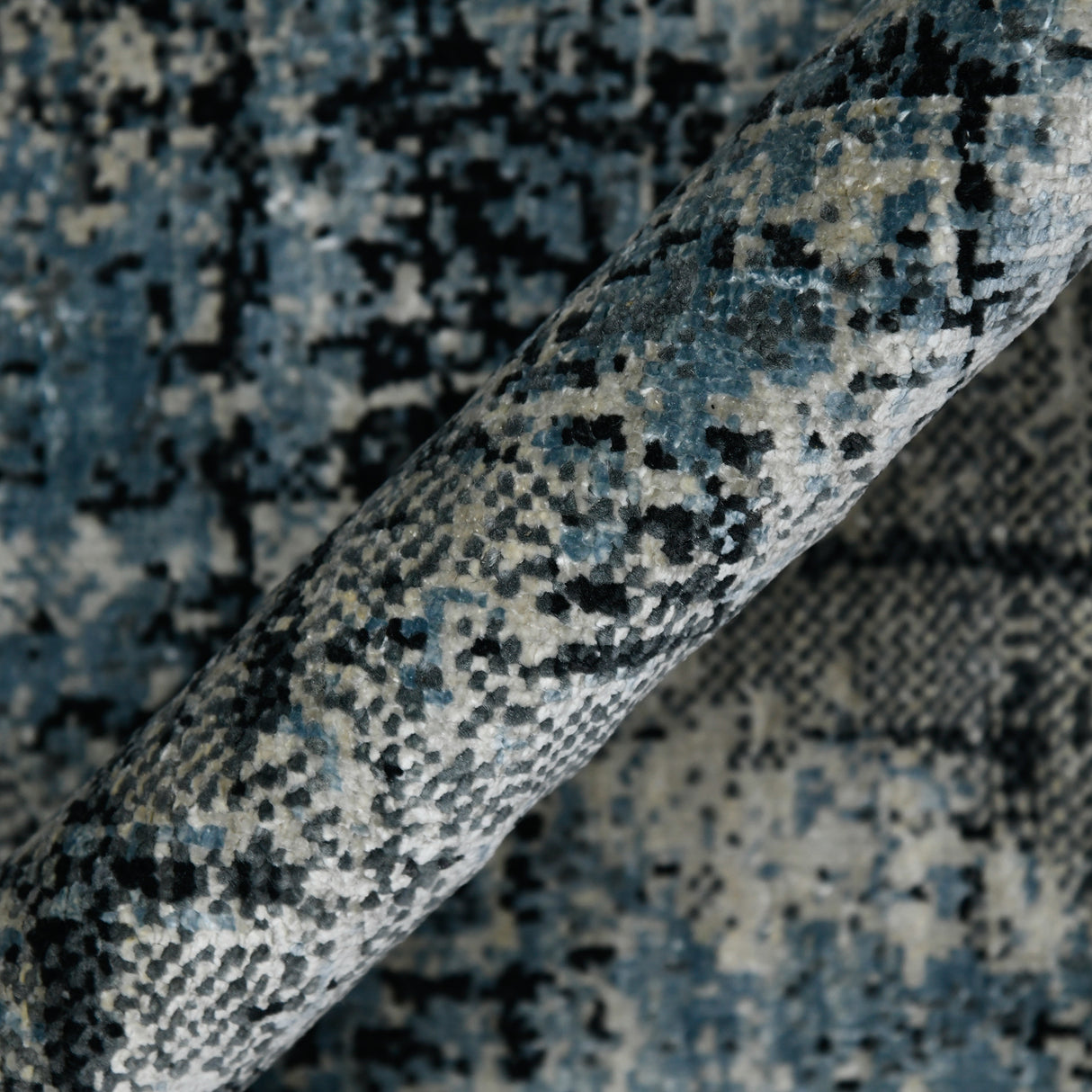 Amer Rugs DAZ-123 Dazzle Contemporary Area Rug