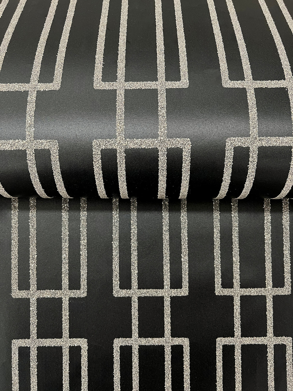 Eade’s Terrace Black