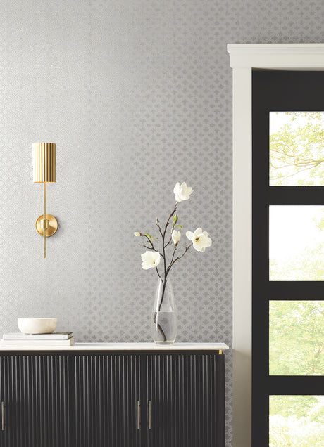 Eade’s Uptown Glam White