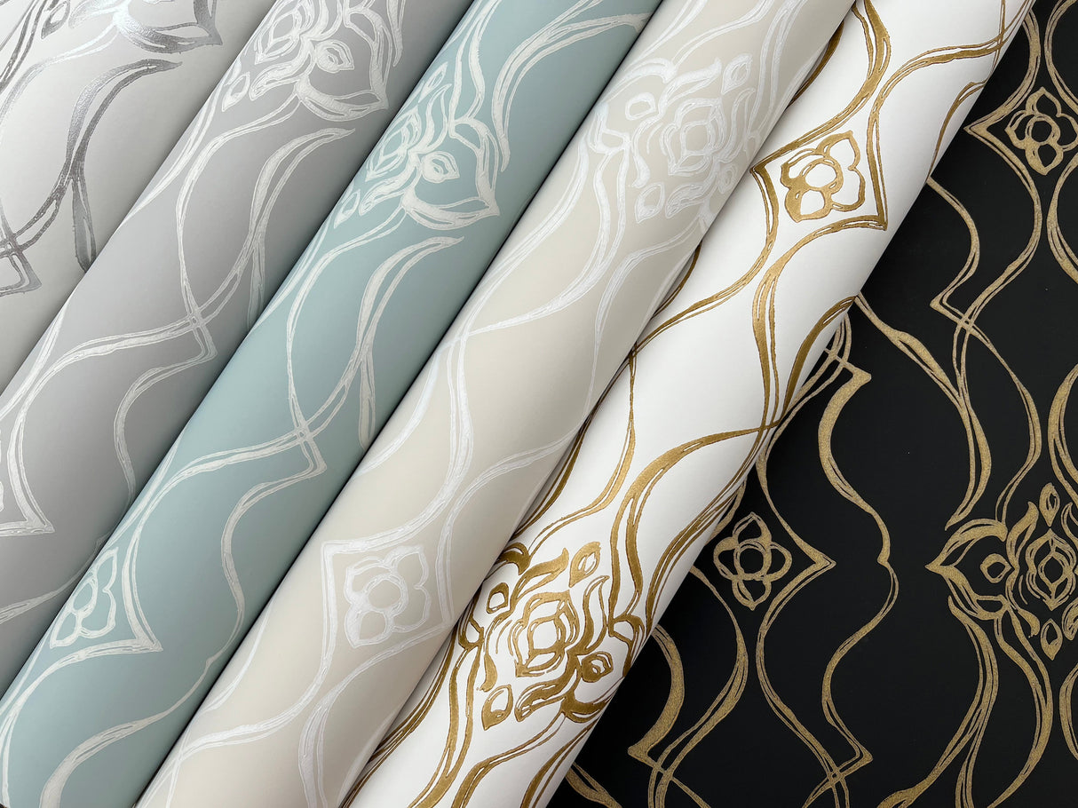 Eade’s Pirouette Black & Gold