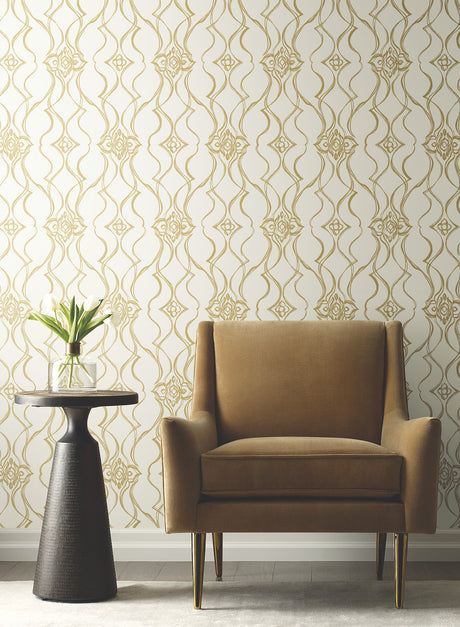 Eade’s Pirouette White & Gold