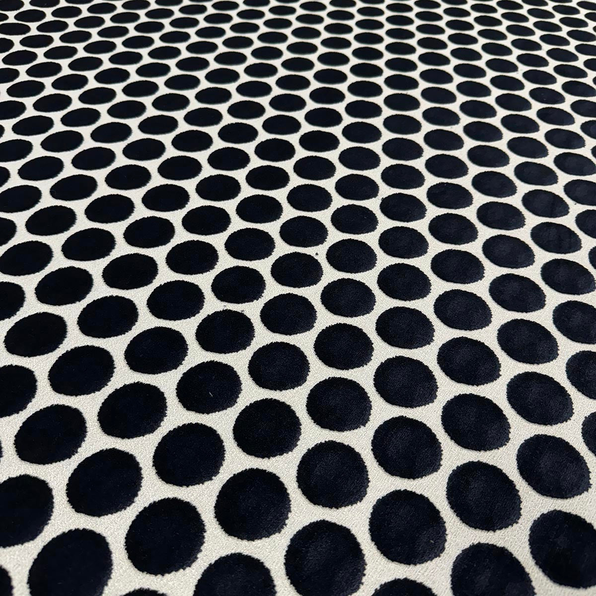 Eade’s DISKY EBONY EBONY