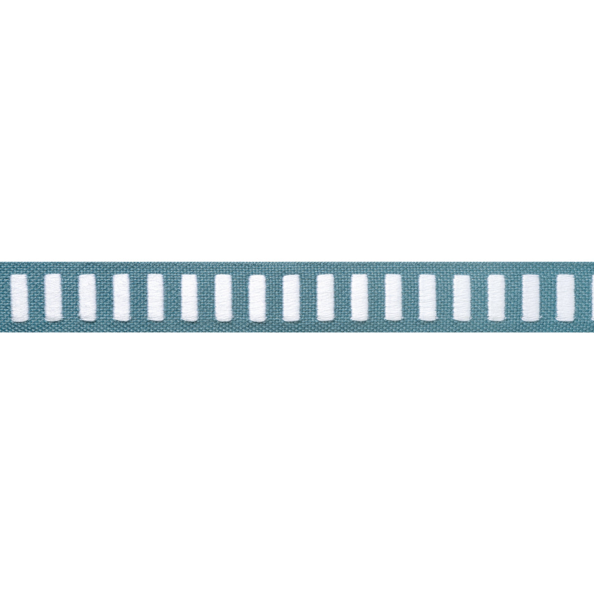 Thibaut E12131 DASH TAPE White on Ocean