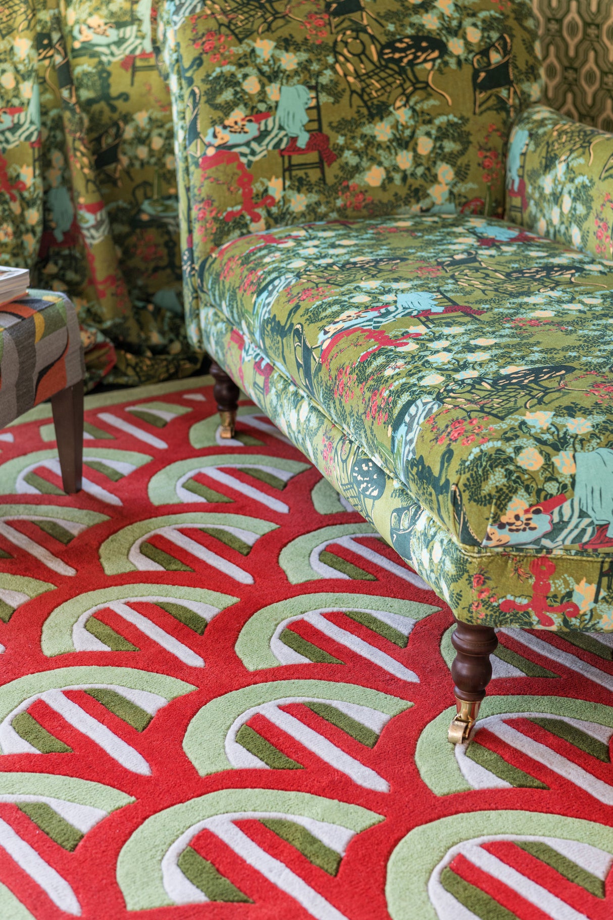 MindtheGap ESTIVO Hand Tufted Wool Carpet - Lifestyle Collection 2024