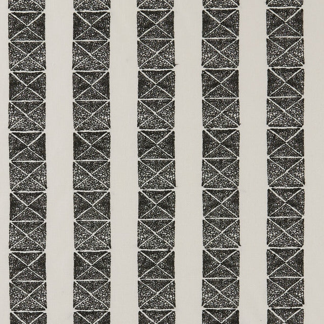 CLARKE AND CLARKE F0885/01.CAC.0 BW1013 BLACK/WHITE Fabric - Eade's Wallpaper