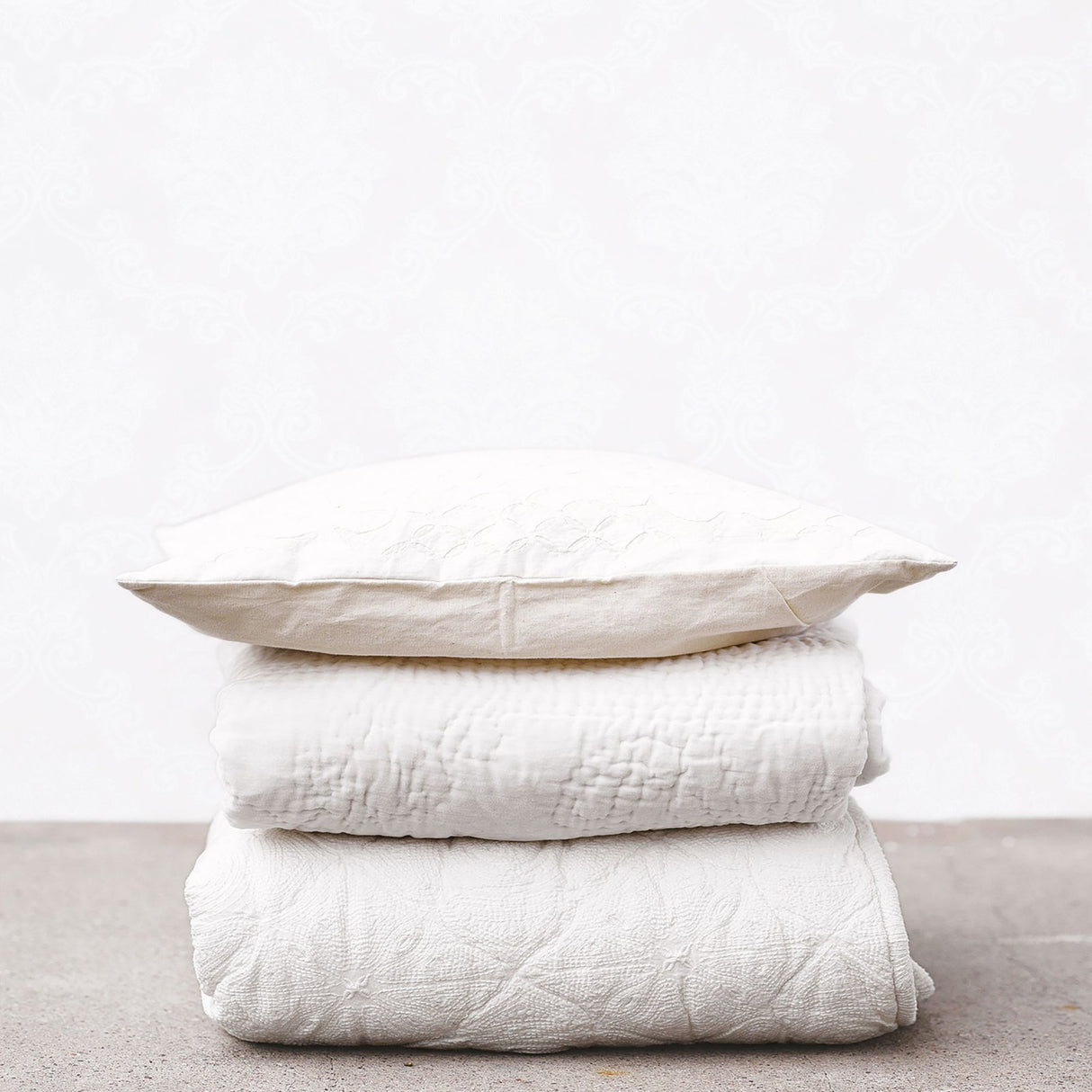 Eade's G56276-sample White