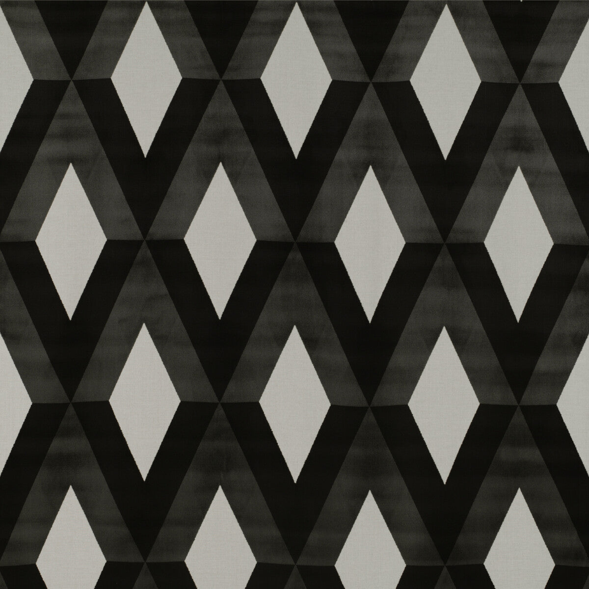 GASTON Y DANIELA GDT5346.001.0 SAN LORENZO BLANCO/ONYX Fabric - Eade's Wallpaper