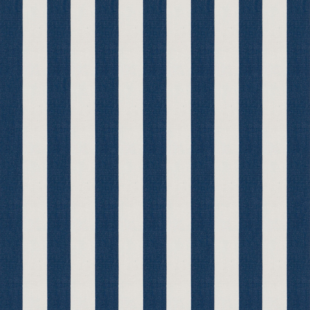 GASTON Y DANIELA GDT5671.005.0 ALMUDAINA BLANCO/AZUL OSCURO Fabric - Eade's Wallpaper