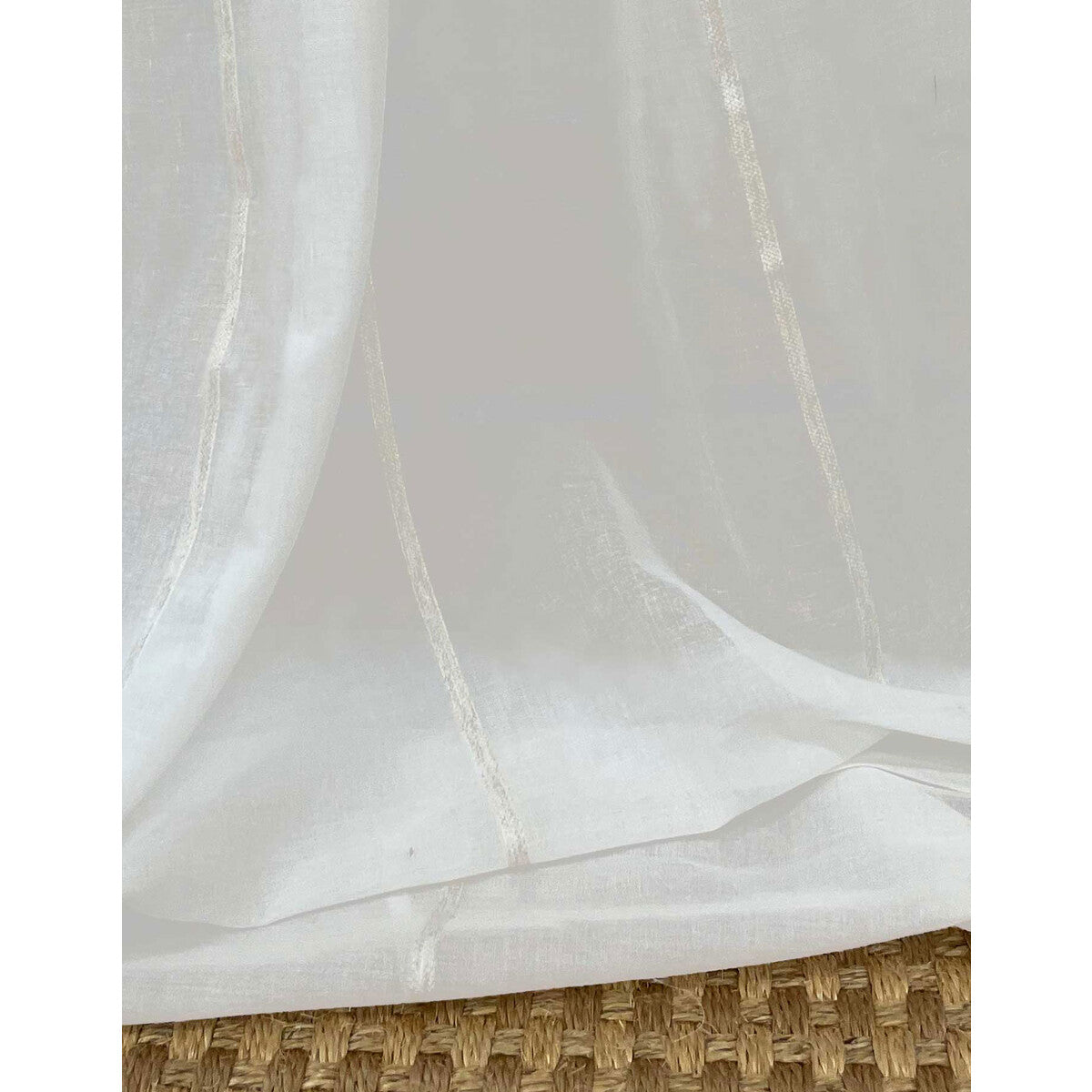 GASTON Y DANIELA GDT5709.001.0 GLADIOLO CRUDO Fabric - Eade's Wallpaper