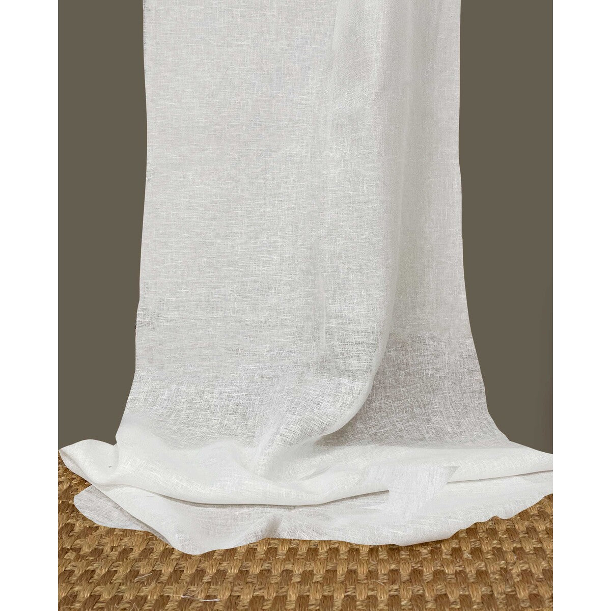 GASTON Y DANIELA GDT5749.001.0 ABELIA BLANCO Fabric - Eade's Wallpaper