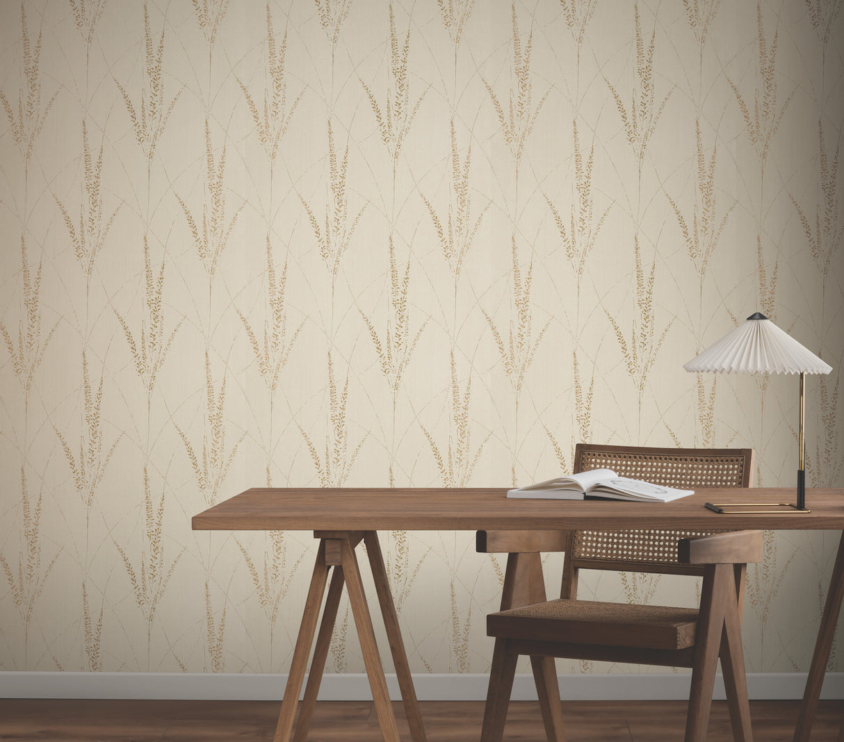 Eade’s Graceful Willow Pale Straw