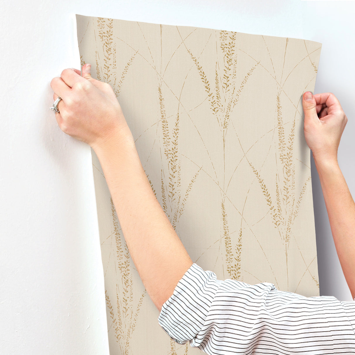 Eade’s Graceful Willow Pale Straw