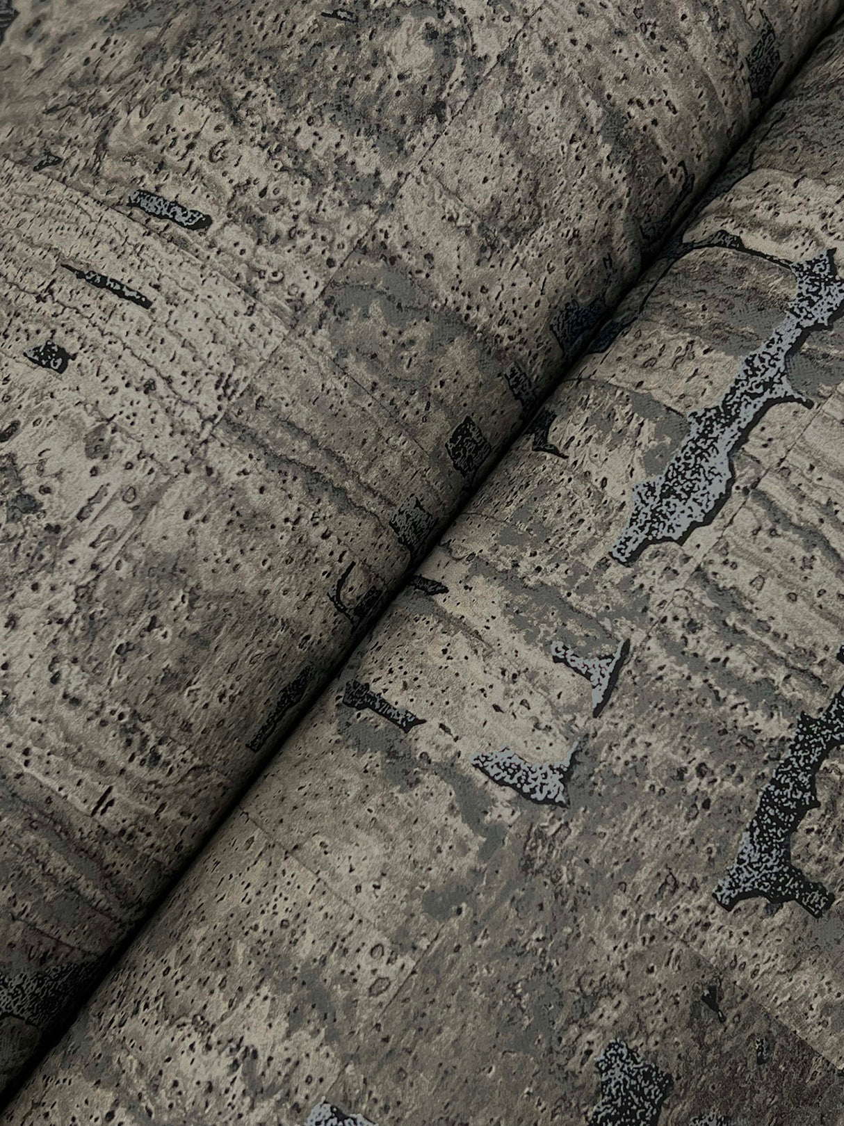 Eade’s Pop The Cork Charcoal