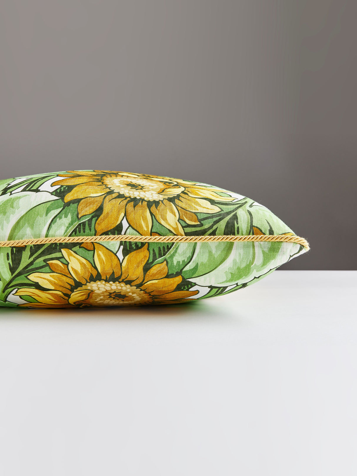 Scalamandre GW 0001SUNFLPILL SUNFLOWER PRINT PILLOW - Pillow