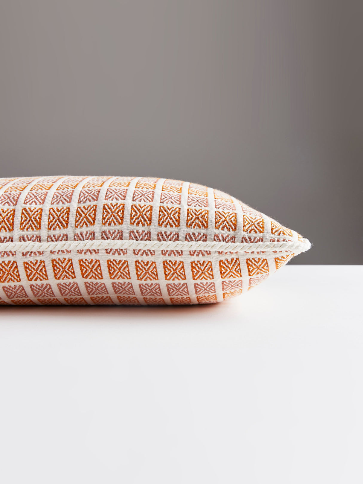 Scalamandre GW 0003LFAIRPILL FAIR ISLE PILLOW - Pillow Colle