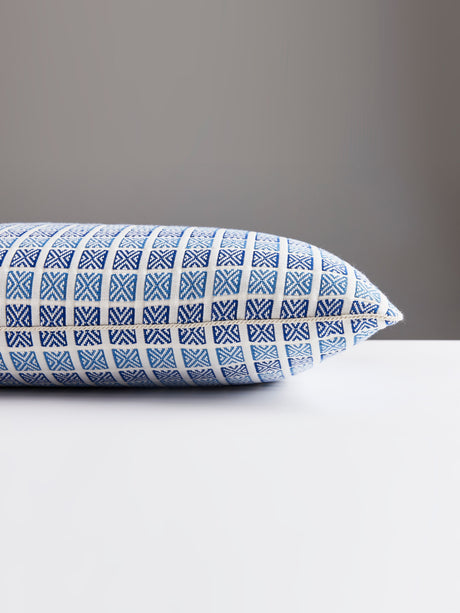 Scalamandre GW 0004LFAIRPILL FAIR ISLE PILLOW - Pillow Colle