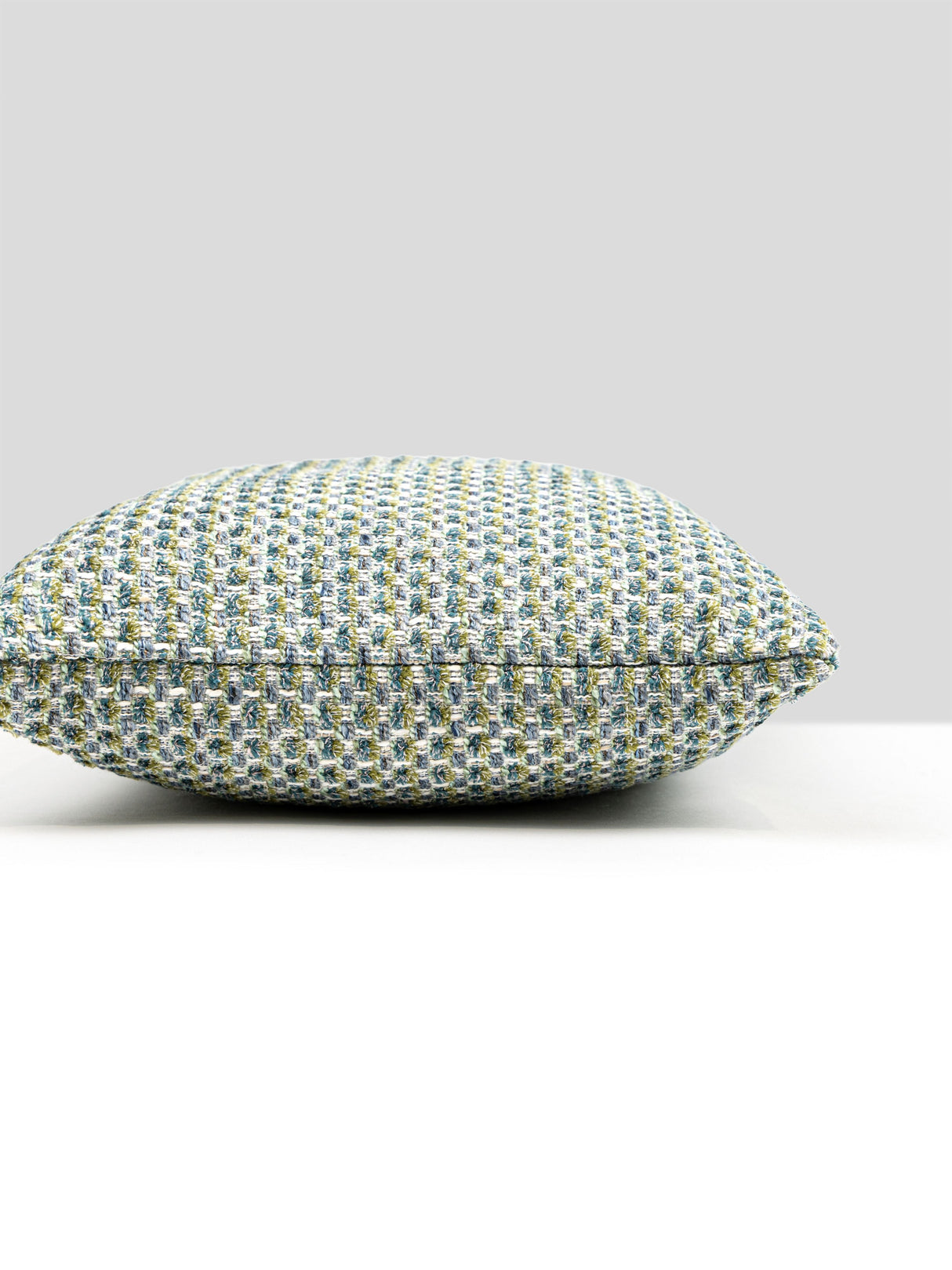 Scalamandre HN 0006LBDK27333 HEATHERTON PILLOW - Pillow Coll