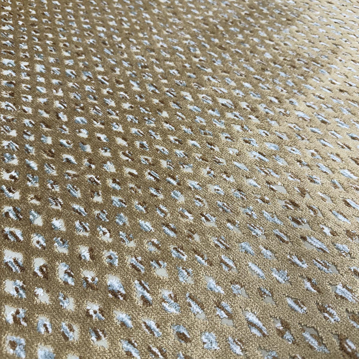 Eade’s HOLLIS CARAMEL CARAMEL