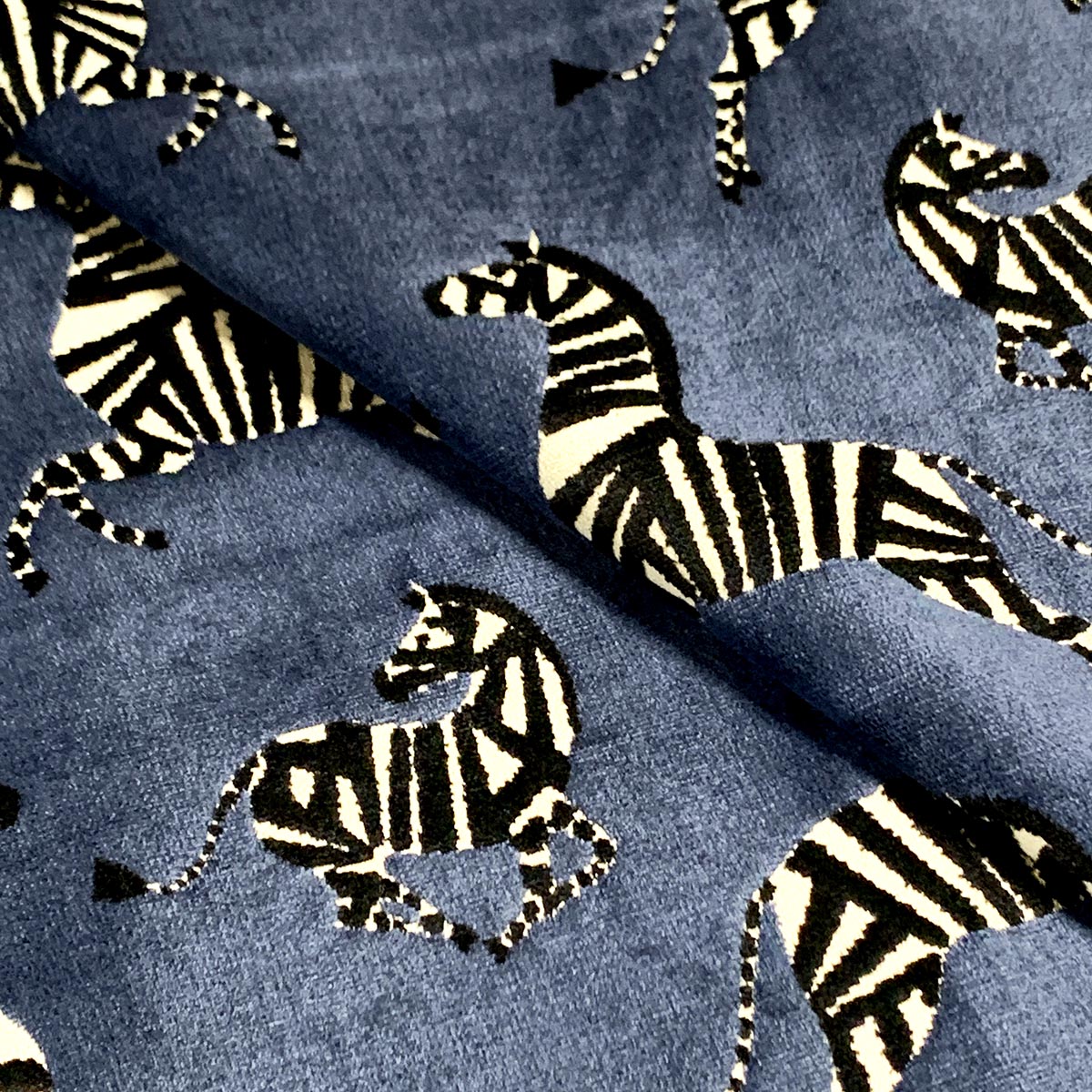 Eade’s JASPER MIDNIGHT MIDNIGHT