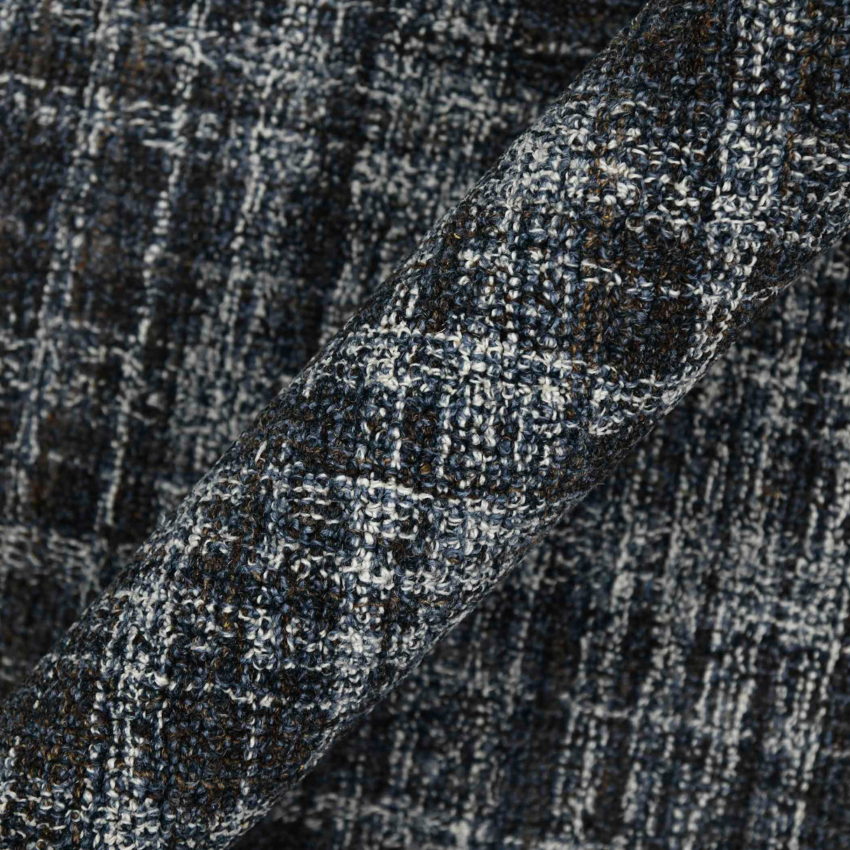 Amer Rugs LAU-12 Laurel Farmhouse Plaid Area Rug