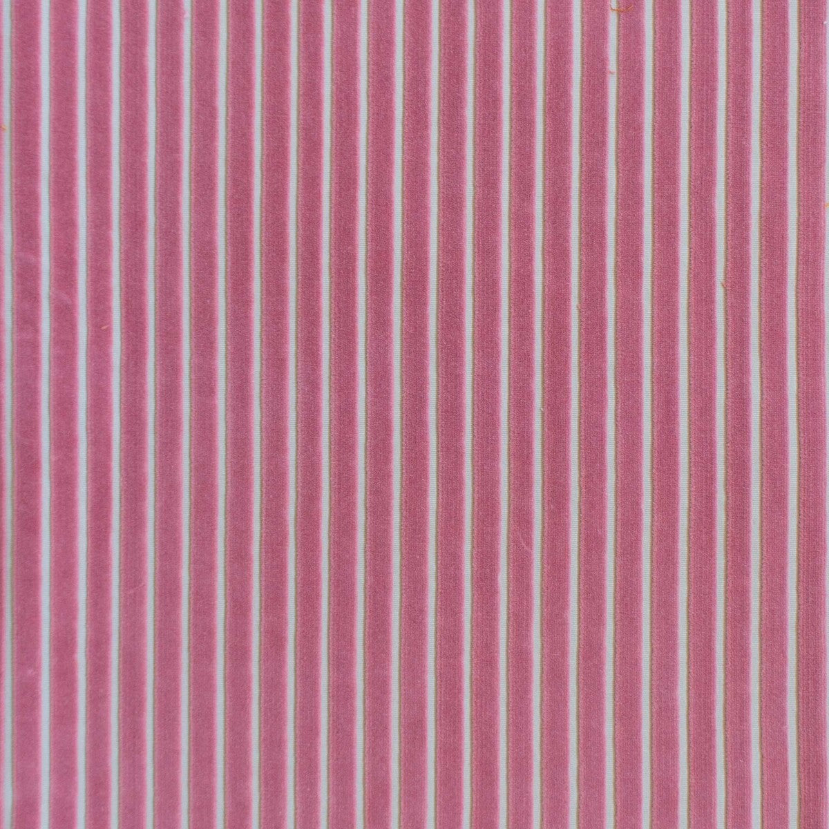 GASTON Y DANIELA LCT1111.032.0 MAYRIT CHICLE Fabric - Eade's Wallpaper